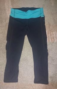 NWOT Lululemon Luxstreme Crops 4
